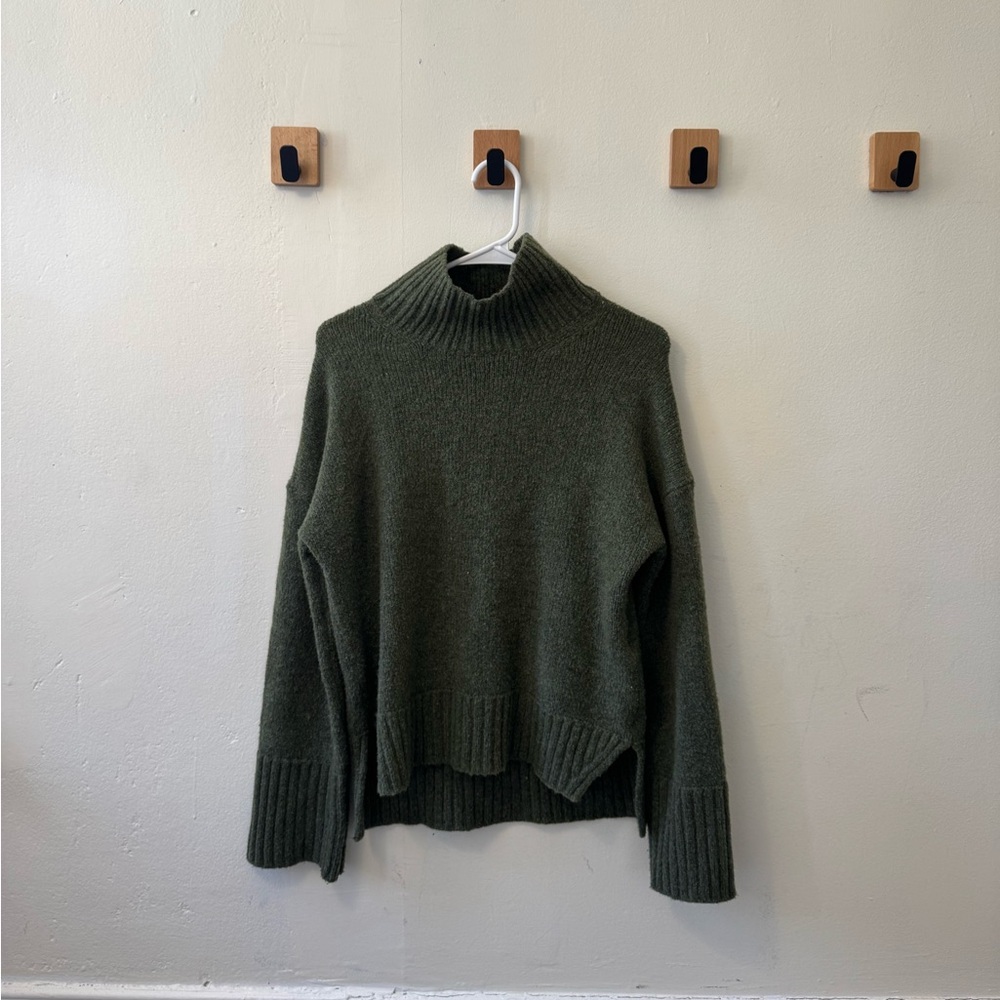 Abercrombie Easy Turtleneck Sweater Plush Rib Knit Forest Olive Green Mockneck